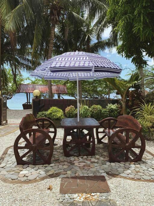 Beach Getaway Studio Villa In Lobo エクステリア 写真