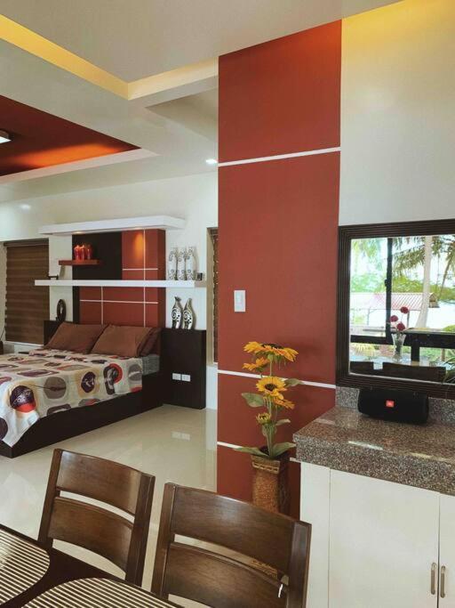 Beach Getaway Studio Villa In Lobo エクステリア 写真
