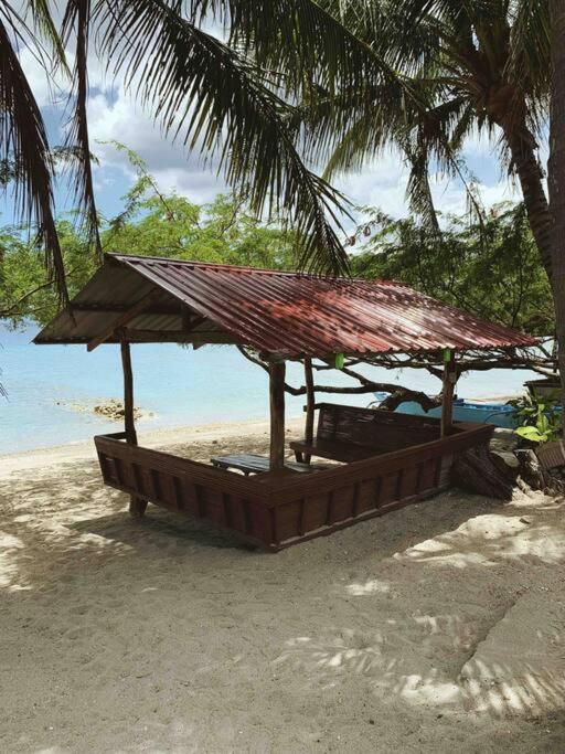 Beach Getaway Studio Villa In Lobo エクステリア 写真